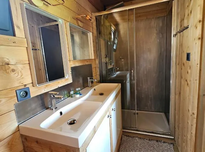 Logis Crozas La Cocotte * Vernines